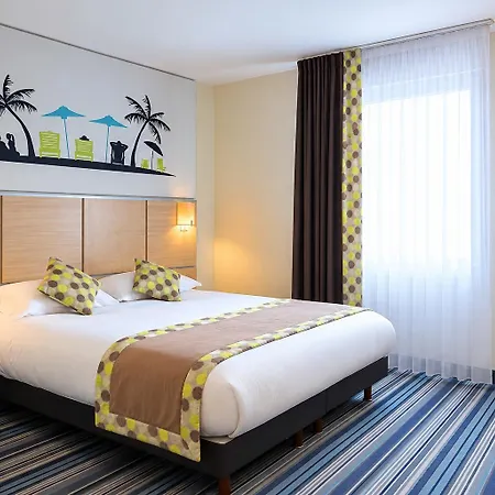 Og Actuel St Etienne Aeroport Hotell *