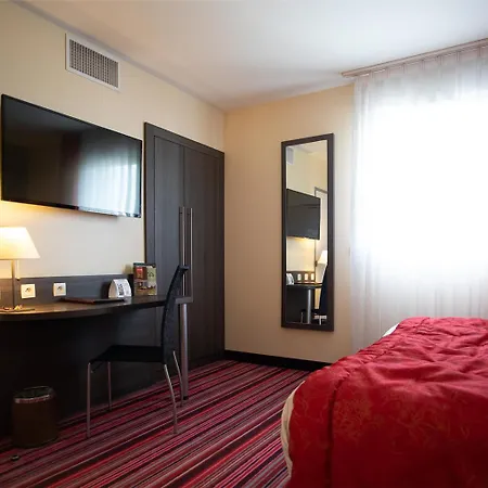 Hotell Og Actuel St Etienne Aeroport